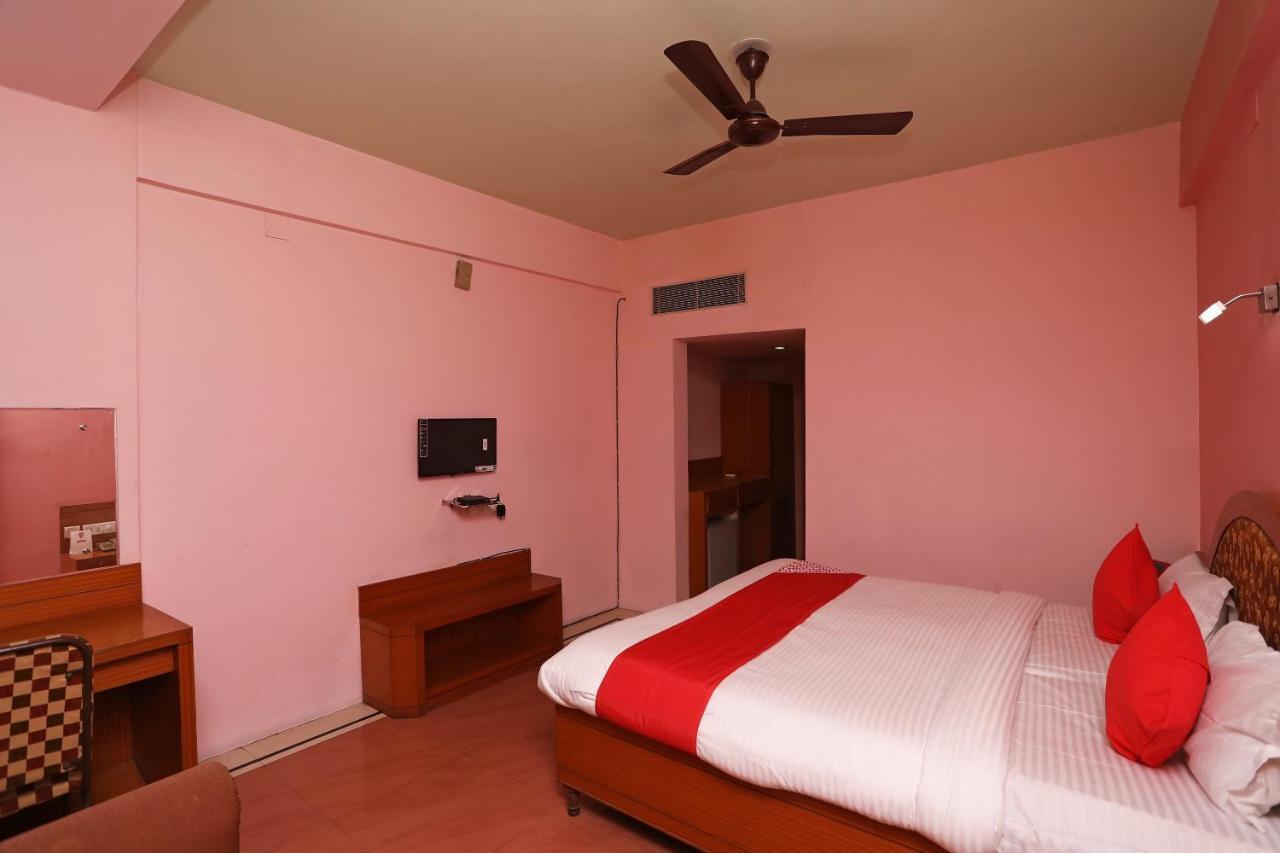 Hotel Keshari Bhubaneswar Exterior photo