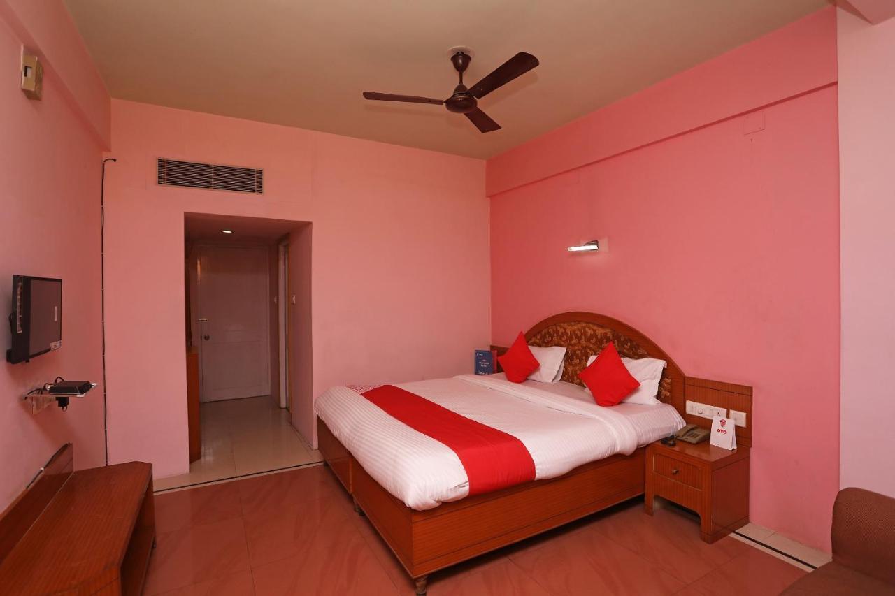 Hotel Keshari Bhubaneswar Exterior photo
