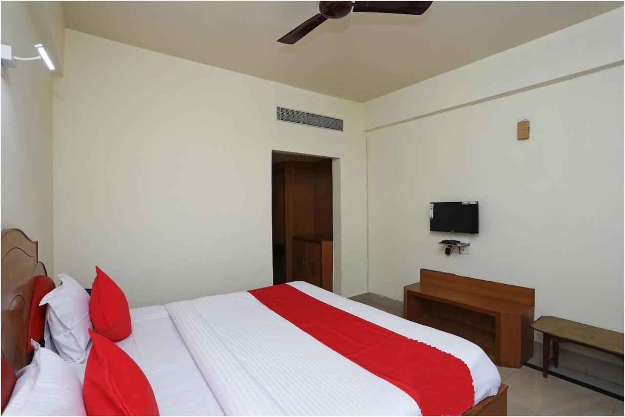 Hotel Keshari Bhubaneswar Exterior photo